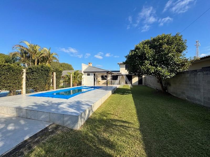 Casa � venda no Centro de Arroio do Sal/RS 1