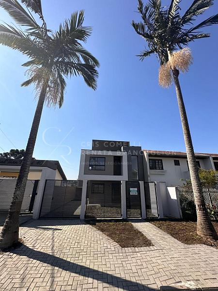 SOBRADO EM CONDOM�NIO NO SANTA CANDIDA EM CURITIBA 1