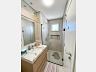 Apartamento Frente Mar Mobiliado no Edif�cio Atlantic � Balne�rio Pi�arras/SC 35