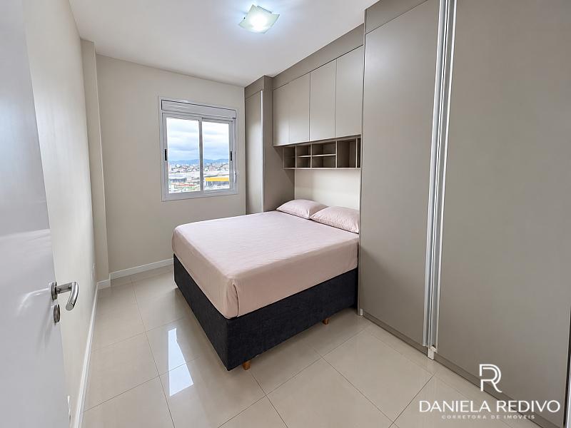 Apartamento em 2 Dormit�rios com Su�te, em S�o Jos�, Sc 13