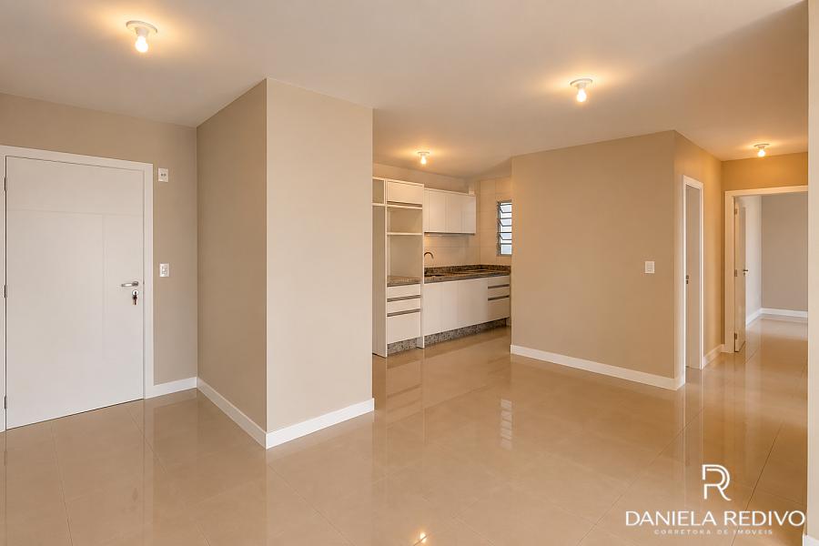 Apartamento � venda | 3 dormit�rios (1 su�te) 2 vagas, Estreito Florian�polis 2