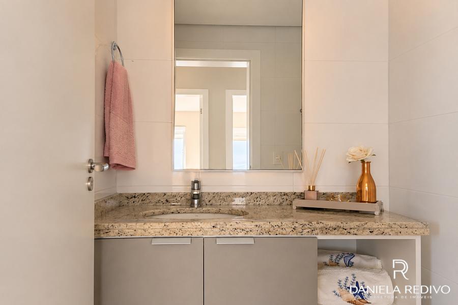 Apartamento � venda | 3 dormit�rios (1 su�te) 2 vagas, Estreito Florian�polis 20