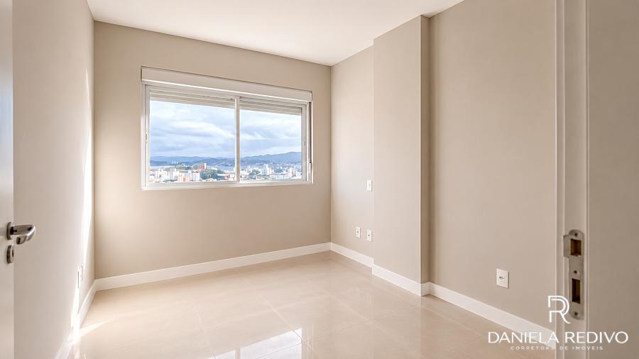 Apartamento � venda | 3 dormit�rios (1 su�te) 2 vagas, Estreito Florian�polis 25