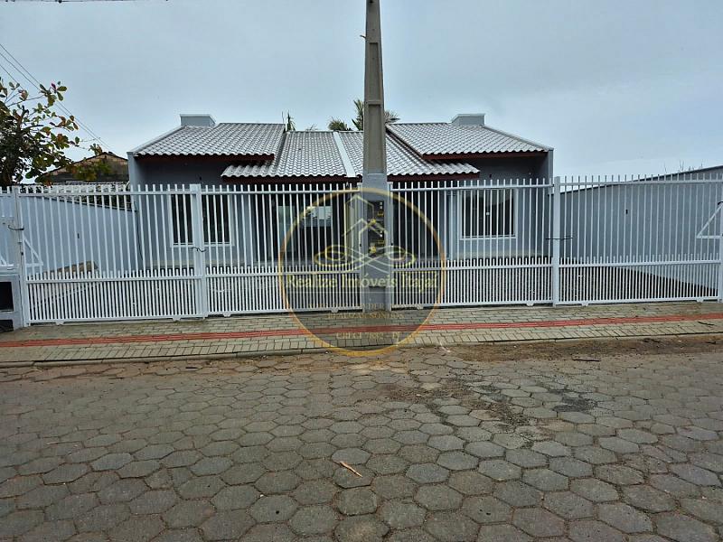 Casa com 1 Su�te e 1 dormit�rio � venda, 74m� por R$ 465.000,00 - Itajuba - Balne�rio Pi�arras/SC 1