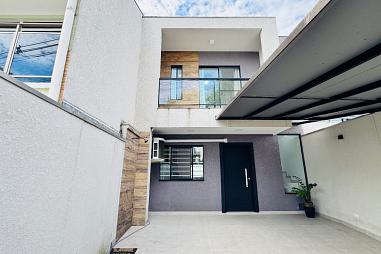 Sobrado com 3 quartos à venda, 111m², 3 banheiros, 2 garagens - Centro - Matinhos