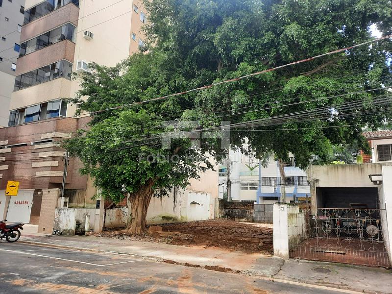 Terreno com frente para ruas 620 e 700 em Balneário Camboriú — foto 2