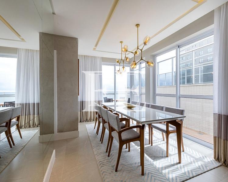 COBERTURA MOBILIADA E DECORADA A VENDA NO EDIFICIO MIRANTE DAS AGUAS NA BARRA SUL BALNEÁRIO CAMBORIÚ COM PISCINA PRIVATIVA E LAZER COMPLETO — foto 3