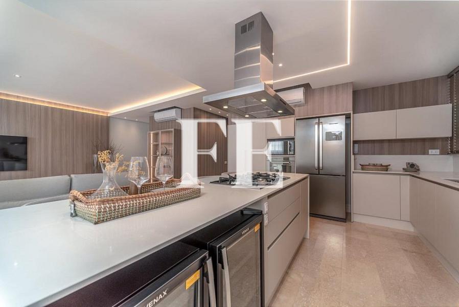 APARTAMENTO FRENTE MAR NO EDIFÍCIO QUINTAS DO ARPOADOR NA PRAIA BRAVA 04 SUÍTES 02 VAGAS LAZER COMPLETO — foto 17