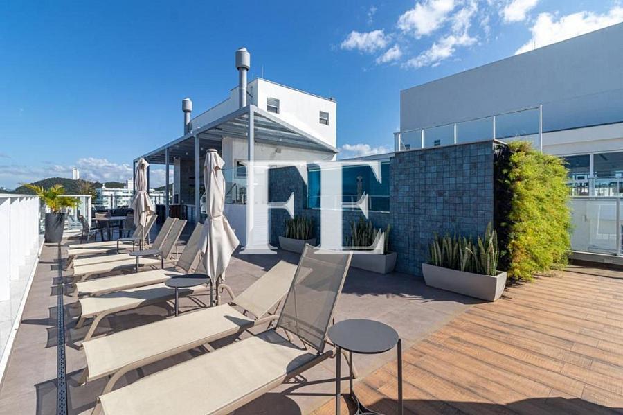 APARTAMENTO À VENDA NA PRAIA BRAVA NO EDIFÍCIO BRAVA ARTS 03 SUÍTES MOBILIADO — foto 4