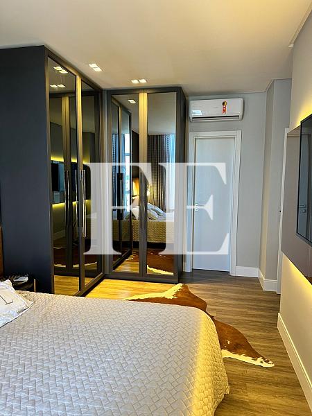 APARTAMENTO À VENDA NA PRAIA BRAVA NO EDIFÍCIO BRAVA ARTS 03 SUÍTES MOBILIADO — foto 13