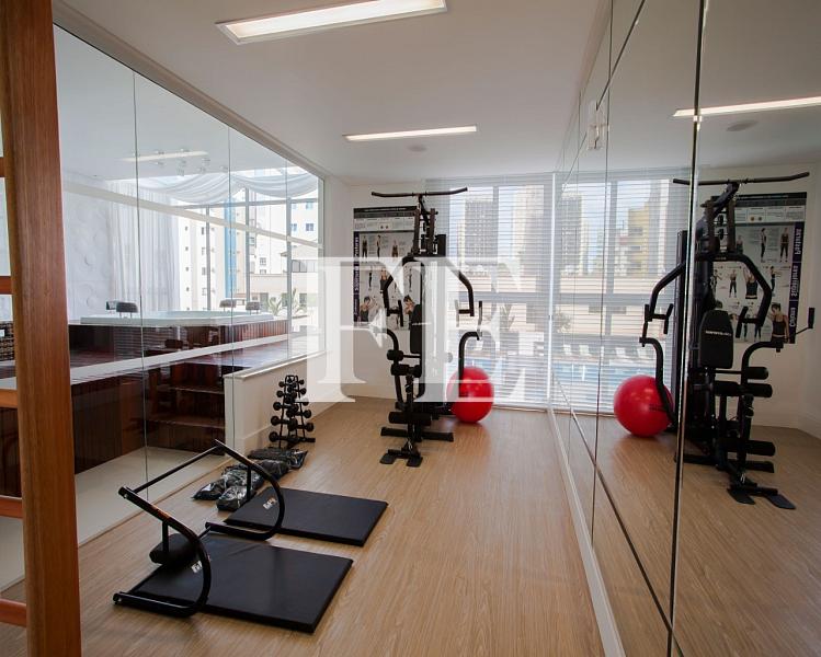 APARTAMENTO A VENDA NO EDIFICO PORTINAX SEM MOVEIS ANDAR ALTO COM VISTA MAR EM REGIÃO CENTRAL — foto 5