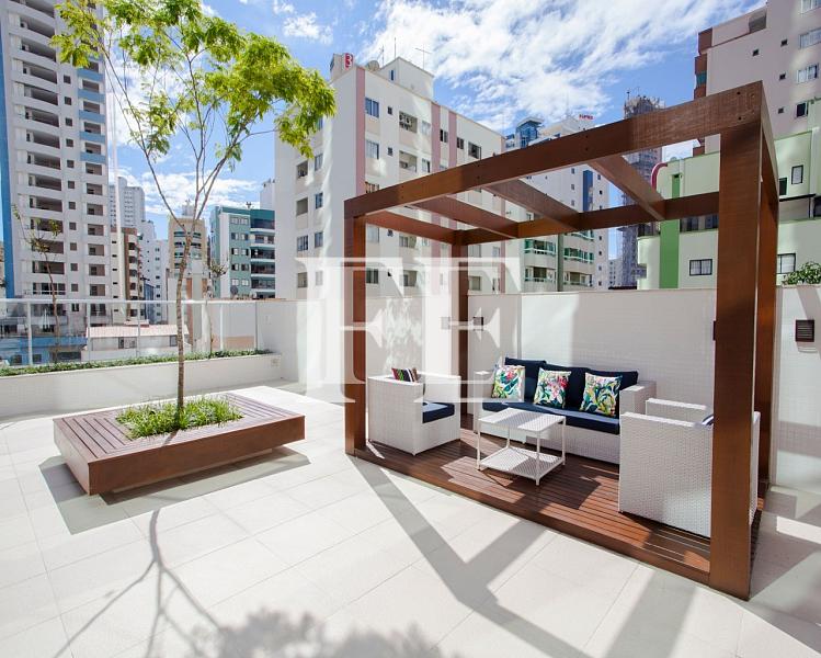 APARTAMENTO A VENDA NO EDIFICO PORTINAX SEM MOVEIS ANDAR ALTO COM VISTA MAR EM REGIÃO CENTRAL — foto 15