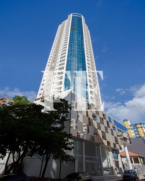 APARTAMENTO A VENDA NO EDIFICO PORTINAX SEM MOVEIS ANDAR ALTO COM VISTA MAR EM REGIÃO CENTRAL — foto 2