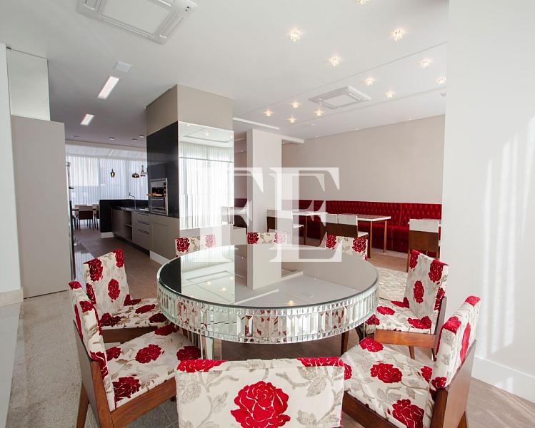 APARTAMENTO A VENDA NO EDIFICO PORTINAX SEM MOVEIS ANDAR ALTO COM VISTA MAR EM REGIÃO CENTRAL — foto 9