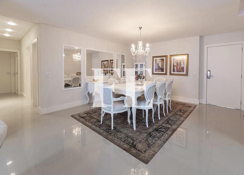 APARTAMENTO DECORADO E FINAMENTE MOBILIADO A VENDA NO EDIFICO SISTINA TOWER — foto 10