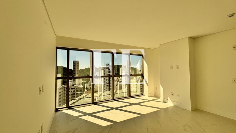 APARTAMENTO A VENDA NO EDIFÍCIO LAS BRISAS NA BARRA NORTE PROXIMO A RODA GIGANTE — foto 3