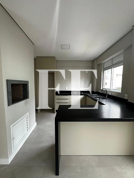 APARTAMENTO  A VENDA NO EDIFICIO GRANADA NO CENTRO DE BALNEÁRIO CAMBORIU DE 2 SUITES E 2 VAGAS — foto 10