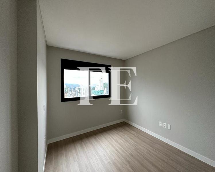 APARTAMENTO NO ULTIMO ANDAR A VENDA NO EDIFÍCIO MUELLER OCEAN CLUB COM 4 SUÍTES E 3 VAGAS DE GARAGEM — foto 6