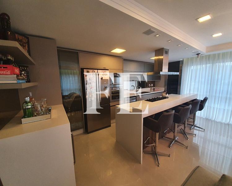 COBERTURA A VENDA NO EDIFÍCIO COSTÃO DA BRAVA NA PRAIA BRAVA/SC — foto 13