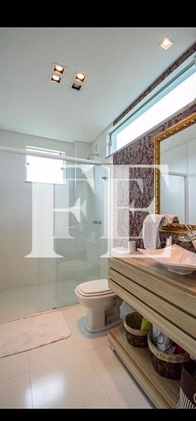 CASA LUXUOSA ESTILO NEOCLÁSSICO LOCALIZADA NO CONDOMÍNIO FECHADO PRAIA BRAVA HORIZONTAL — foto 19