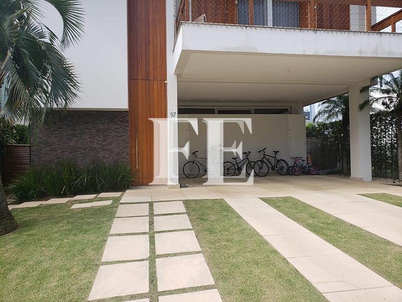 CASA MODERNA A VENDA - 3 SUÍTES COM CLOSET - PISCINA E ÁREA GOURMET - 4 VAGAS - CONDOMINIO FECHADO - PRAIA BRAVA ITAJAÍ — foto 33