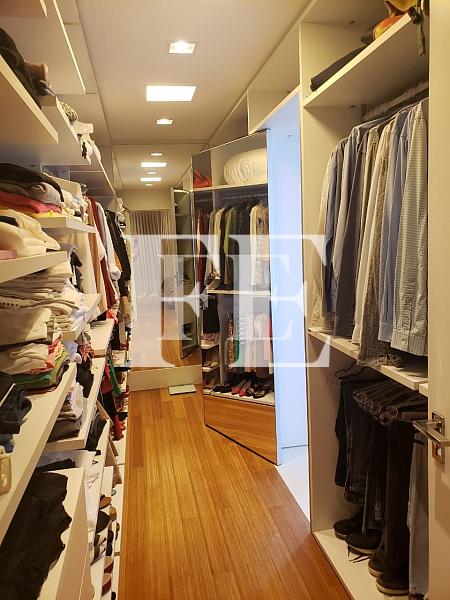 CASA MODERNA A VENDA - 3 SUÍTES COM CLOSET - PISCINA E ÁREA GOURMET - 4 VAGAS - CONDOMINIO FECHADO - PRAIA BRAVA ITAJAÍ — foto 22