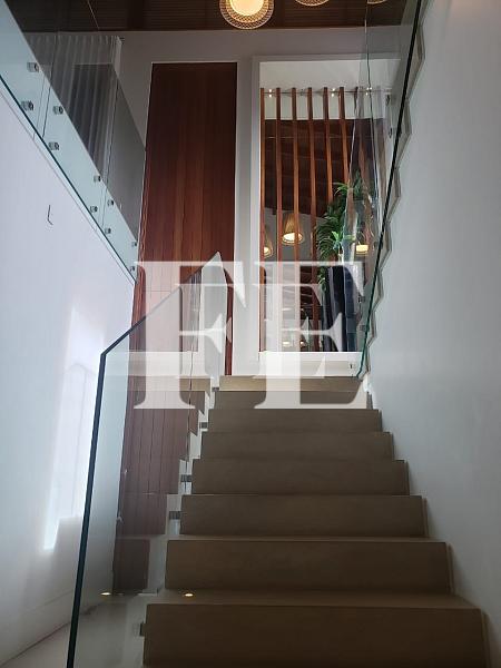 CASA MODERNA A VENDA - 3 SUÍTES COM CLOSET - PISCINA E ÁREA GOURMET - 4 VAGAS - CONDOMINIO FECHADO - PRAIA BRAVA ITAJAÍ — foto 6