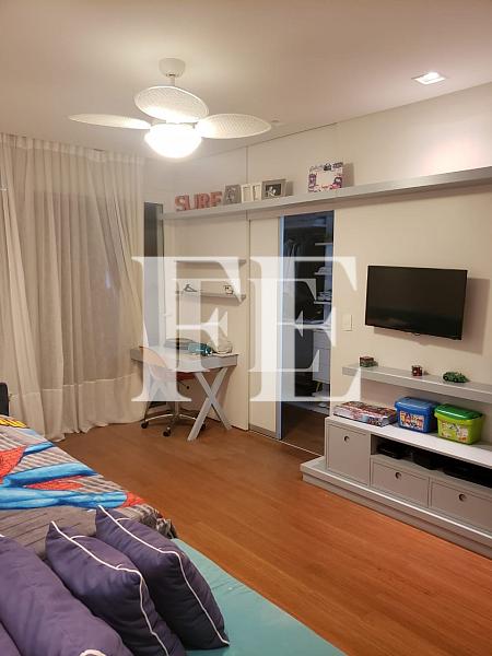 CASA MODERNA A VENDA - 3 SUÍTES COM CLOSET - PISCINA E ÁREA GOURMET - 4 VAGAS - CONDOMINIO FECHADO - PRAIA BRAVA ITAJAÍ — foto 18
