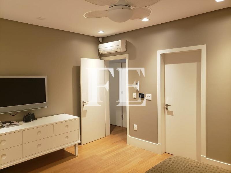 CASA MODERNA A VENDA - 3 SUÍTES COM CLOSET - PISCINA E ÁREA GOURMET - 4 VAGAS - CONDOMINIO FECHADO - PRAIA BRAVA ITAJAÍ — foto 24