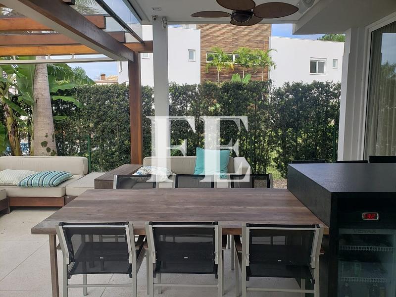 CASA MODERNA A VENDA - 3 SUÍTES COM CLOSET - PISCINA E ÁREA GOURMET - 4 VAGAS - CONDOMINIO FECHADO - PRAIA BRAVA ITAJAÍ — foto 27