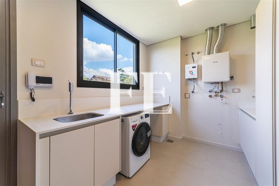 DE FRENTE PRO MAR NA PRAIA DO ESTALEIRO MOBILIADA E DECORADA COM 5 QUARTOS E PISCINA TERRENO COM 1385M² — foto 22