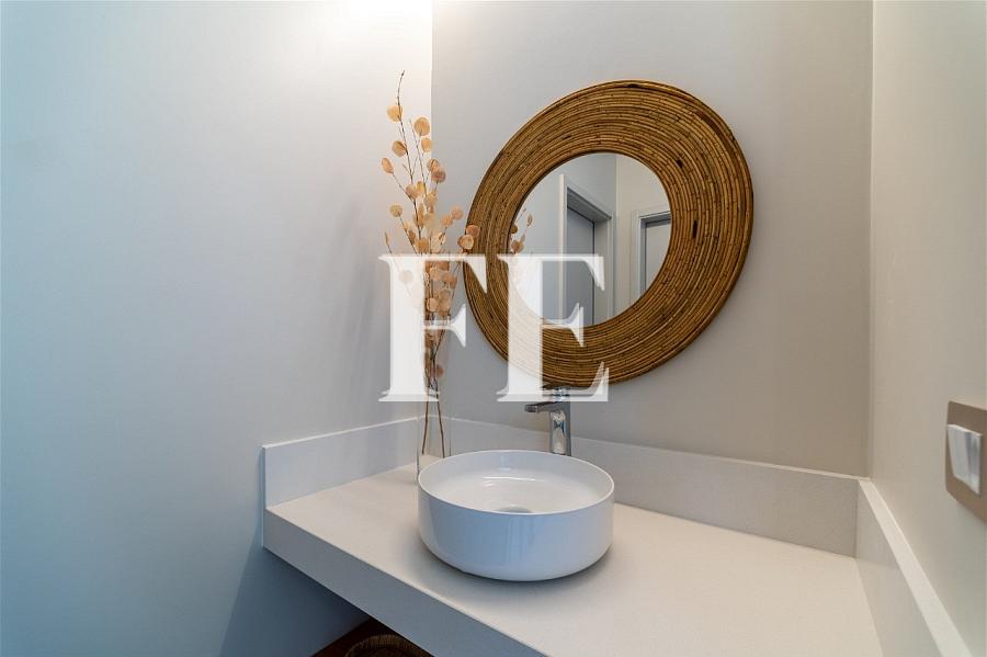 DE FRENTE PRO MAR NA PRAIA DO ESTALEIRO MOBILIADA E DECORADA COM 5 QUARTOS E PISCINA TERRENO COM 1385M² — foto 19