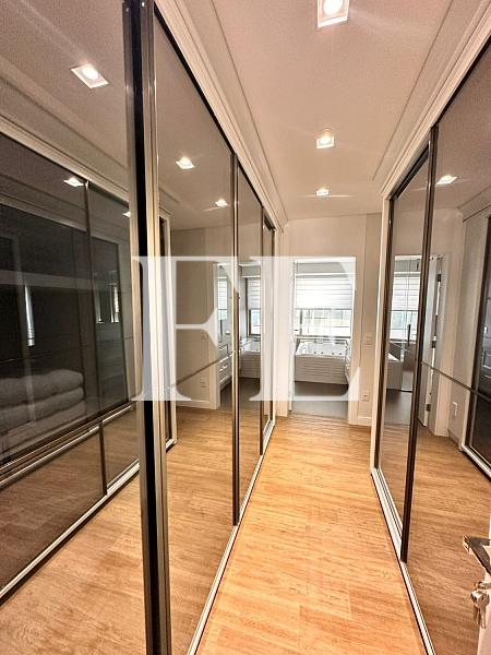 YACHTHOUSE BY PINIFARINA ANDAR ALTO FINAMENTE MOBILIADO — foto 29