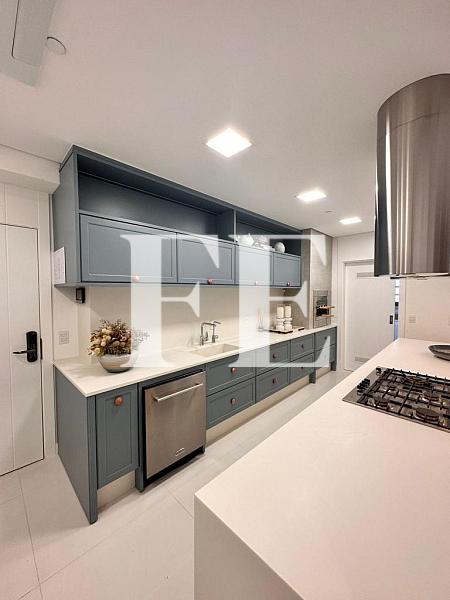 YACHTHOUSE BY PINIFARINA ANDAR ALTO FINAMENTE MOBILIADO — foto 3