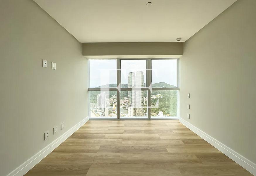 APARTAMENTO A VENDA NO EDIFICIO ONE TOWER FRENTE MAR OPORTUNIDADE PREÇO ABAIXO ANDAR ALTO — foto 22