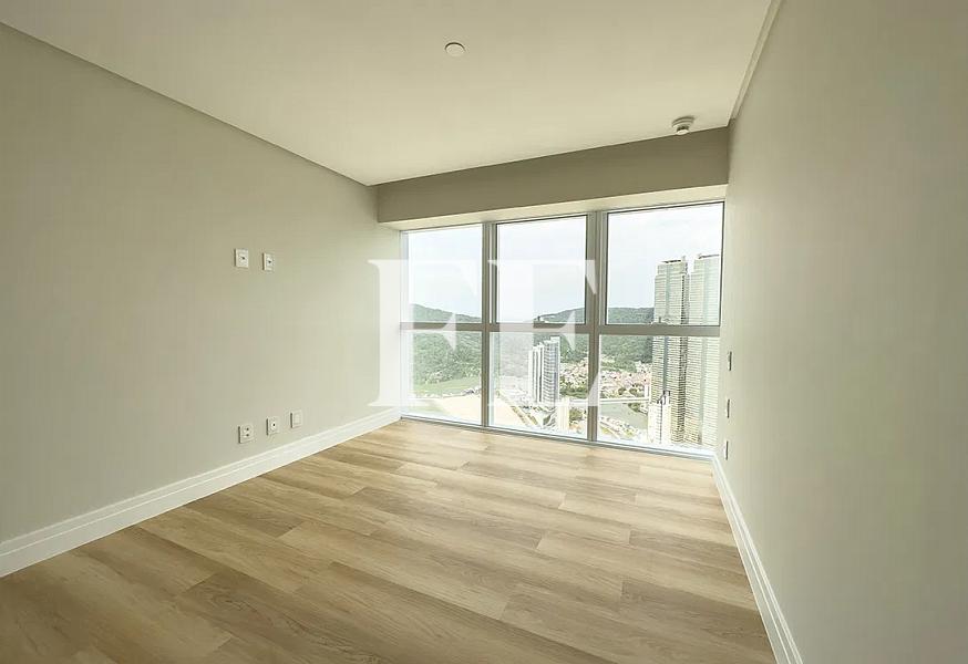APARTAMENTO A VENDA NO EDIFICIO ONE TOWER FRENTE MAR OPORTUNIDADE PREÇO ABAIXO ANDAR ALTO — foto 23