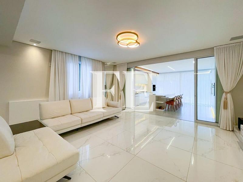 CASA A VENDA NO CONDOMINIO DO GOLF A POUCOS MINUTOS DE BALNEÁRIO CAMBORIÚ COM 4 SUÍTES FINAMENTE MOBILIADA E DECORADA E PISCINA — foto 16