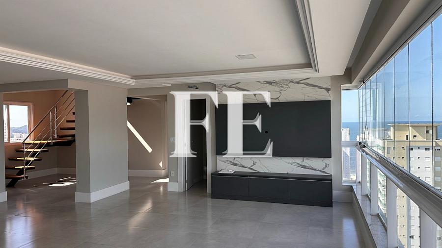 COBERTURA DUPLEX A VENDA SEMI MOBILIADA EM BALNEÁRIO CAMBORIÚ BEM CENTRAL EM REGIÃO EXCELENTE COM LINDA VISTA DO MAR — foto 11