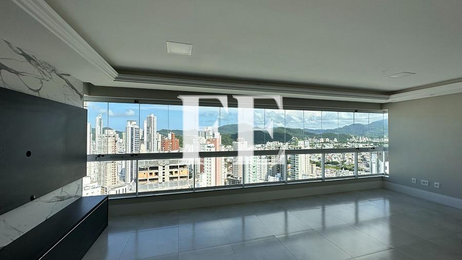 COBERTURA DUPLEX A VENDA SEMI MOBILIADA EM BALNEÁRIO CAMBORIÚ BEM CENTRAL EM REGIÃO EXCELENTE COM LINDA VISTA DO MAR — foto 13