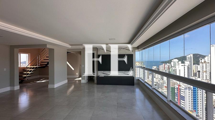 COBERTURA DUPLEX A VENDA SEMI MOBILIADA EM BALNEÁRIO CAMBORIÚ BEM CENTRAL EM REGIÃO EXCELENTE COM LINDA VISTA DO MAR — foto 22