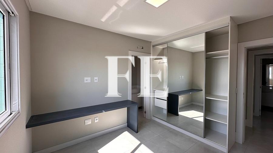 COBERTURA DUPLEX A VENDA SEMI MOBILIADA EM BALNEÁRIO CAMBORIÚ BEM CENTRAL EM REGIÃO EXCELENTE COM LINDA VISTA DO MAR — foto 9