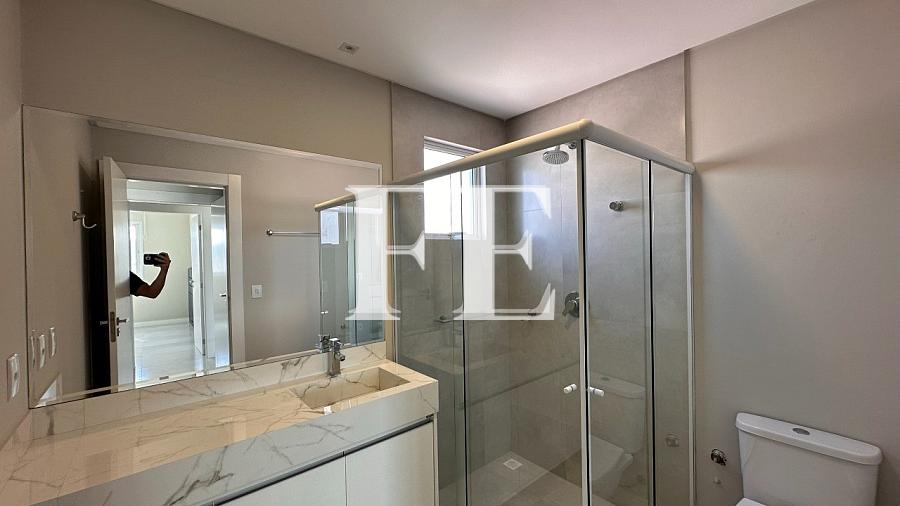 COBERTURA DUPLEX A VENDA SEMI MOBILIADA EM BALNEÁRIO CAMBORIÚ BEM CENTRAL EM REGIÃO EXCELENTE COM LINDA VISTA DO MAR — foto 8