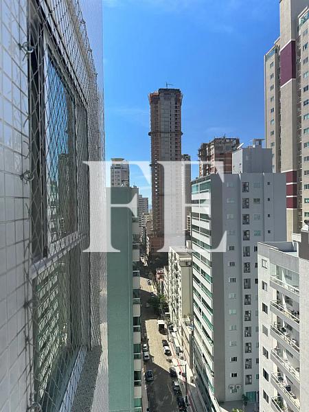 APARTAMENTO MOBILIADO E DECORADO COM 3 SUÍTES E 2 VAGAS DE GARAGEM COM ÓTIMA LOCALIZAÇÃO - PREDIO NOVO COM LAZER COMPLETO EM BALNEÁRIO CAMBORIÚ — foto 11