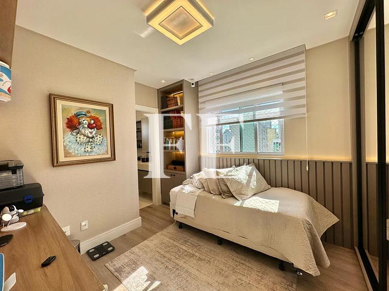 APARTAMENTO MOBILIADO E DECORADO COM 3 SUÍTES E 2 VAGAS DE GARAGEM COM ÓTIMA LOCALIZAÇÃO - PREDIO NOVO COM LAZER COMPLETO EM BALNEÁRIO CAMBORIÚ — foto 16