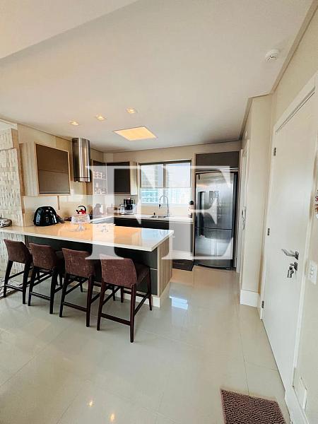 APARTAMENTO  A VENDA NO ED. ELEGANCE TOWER EM BALNEÁRIO CAMBORIÚ FINAMENTE MOBILIADO E DECORADO PRONTO PRA MORAR PROXIMO A PRAIA OPORTUNIDADE PARCELAM — foto 13