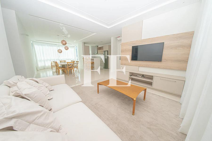 APARTAMENTO  A VENDA NO ED. TORRE ESMERALDA EM BALNEÁRIO CAMBORIÚ FINAMENTE MOBILIADO E DECORADO — foto 8