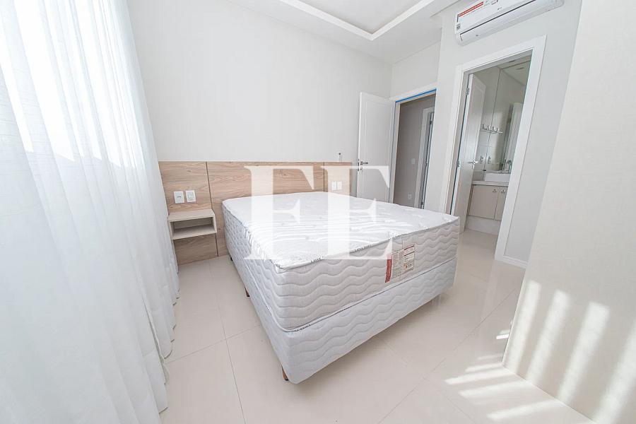 APARTAMENTO  A VENDA NO ED. TORRE ESMERALDA EM BALNEÁRIO CAMBORIÚ FINAMENTE MOBILIADO E DECORADO — foto 16