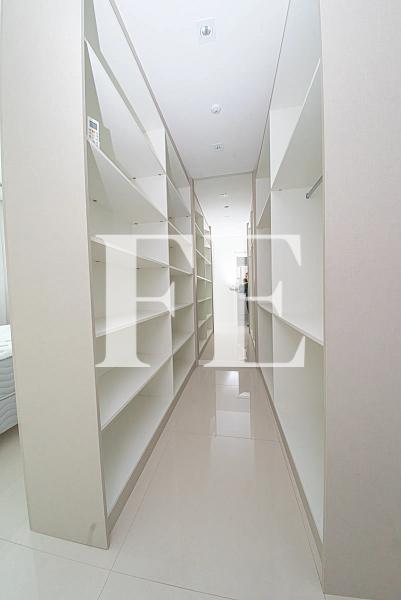 APARTAMENTO  A VENDA NO ED. TORRE ESMERALDA EM BALNEÁRIO CAMBORIÚ FINAMENTE MOBILIADO E DECORADO — foto 18