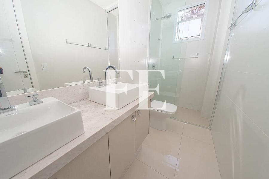 APARTAMENTO  A VENDA NO ED. TORRE ESMERALDA EM BALNEÁRIO CAMBORIÚ FINAMENTE MOBILIADO E DECORADO — foto 19