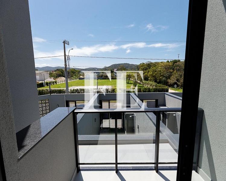 CASA TRIPLEX PROXIMA A PRAIA DE CANTO GRANDE EM BOMBINHAS - PRONTA PRA MORAR FINAMENTE MOBILIADA COM PISCINA EXCELENTE PRA TEMPORADA DE VERÃO — foto 8